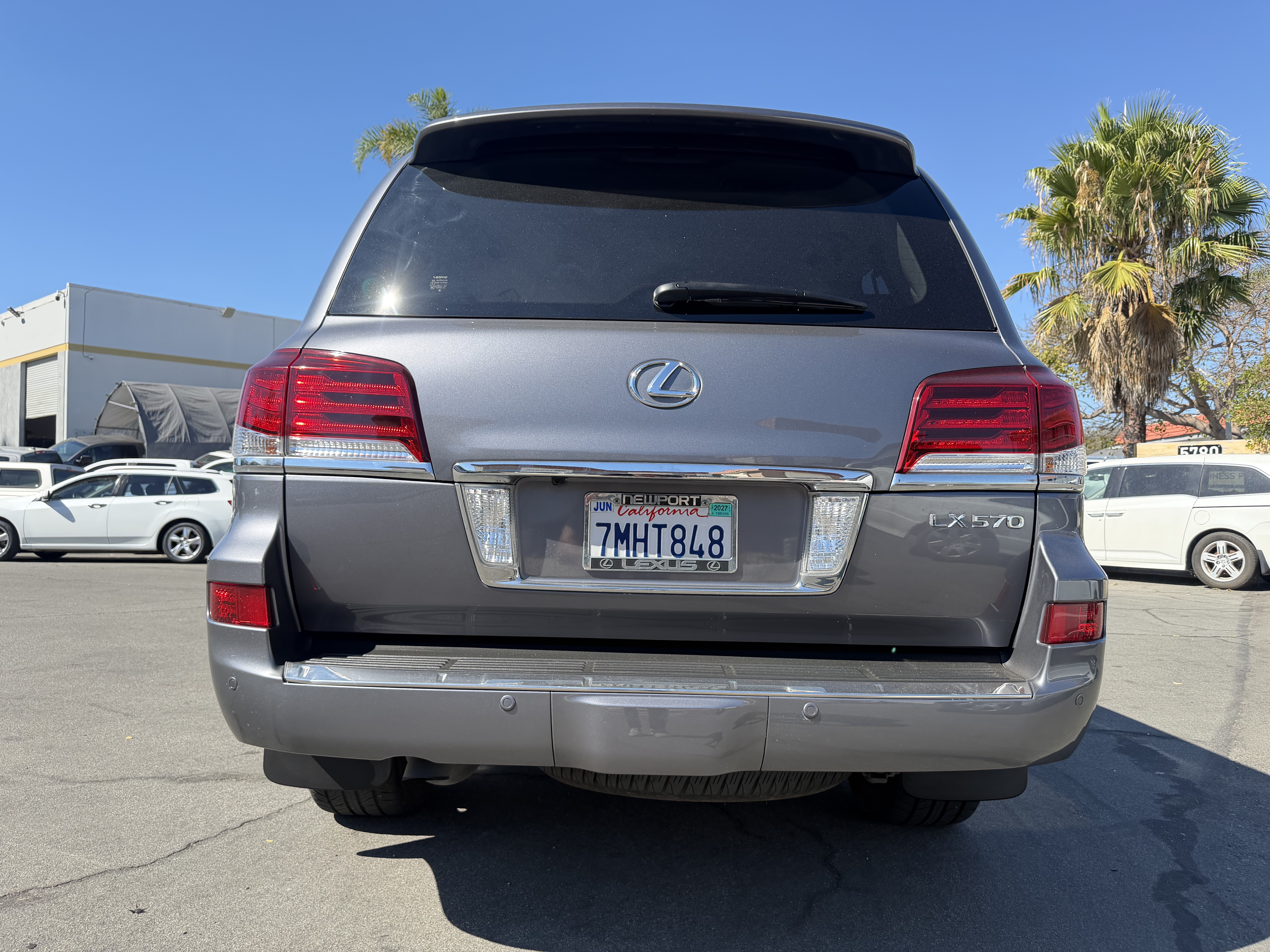 Used 2015 Lexus LX 570 4WD image 12