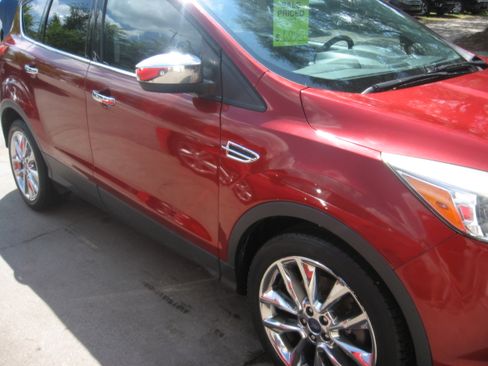 Used 2014 Ford Escape 4WD SE image 3