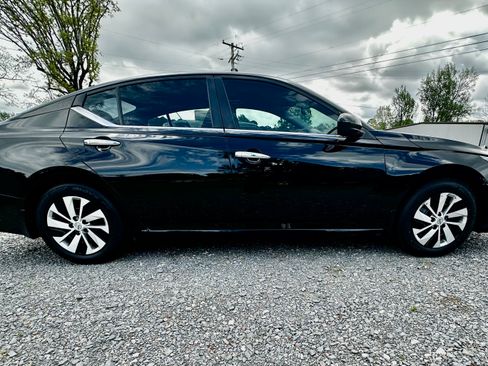 Used 2020 Nissan Altima 2.5 S FWD image 2