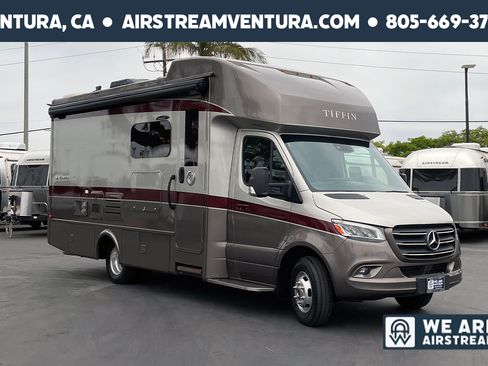 Used 2020 Mercedes-Benz Sprinter 4500 image 1