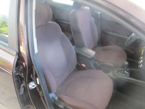 Used 2010 Kia Forte EX image 14