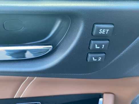 Used 2018 Subaru Outback 3.6R Touring image 23