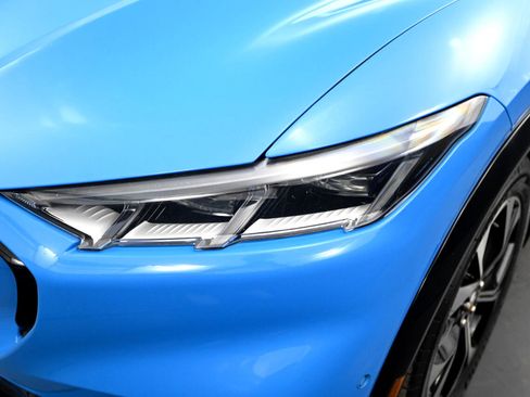 Used 2022 Ford Mustang Mach-E Premium image 10