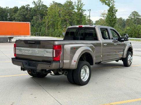 Used 2022 Ford F450 4x4 Crew Cab Super Duty image 5
