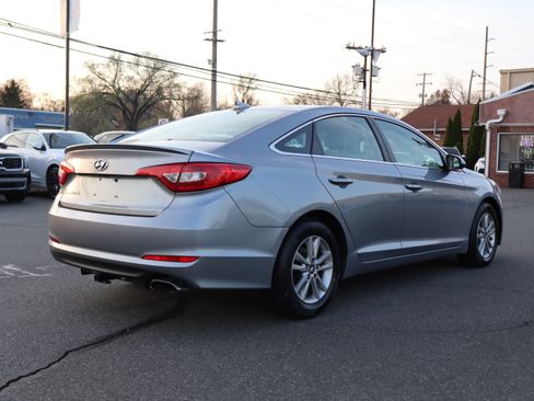 Used 2016 Hyundai Sonata SE image 9