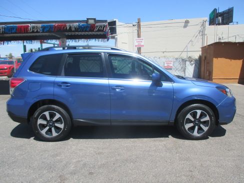 Used 2018 Subaru Forester 2.5i Limited AWD/4WD image 2