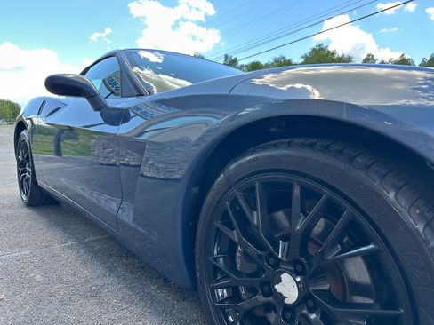 Used 2011 Chevrolet Corvette Coupe w/ 2LT RWD image 10