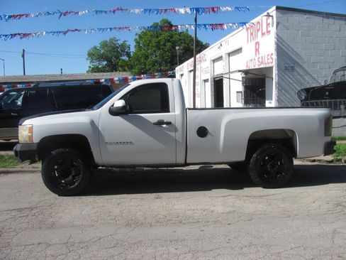 Used 2012 Chevrolet Silverado 1500 image 1