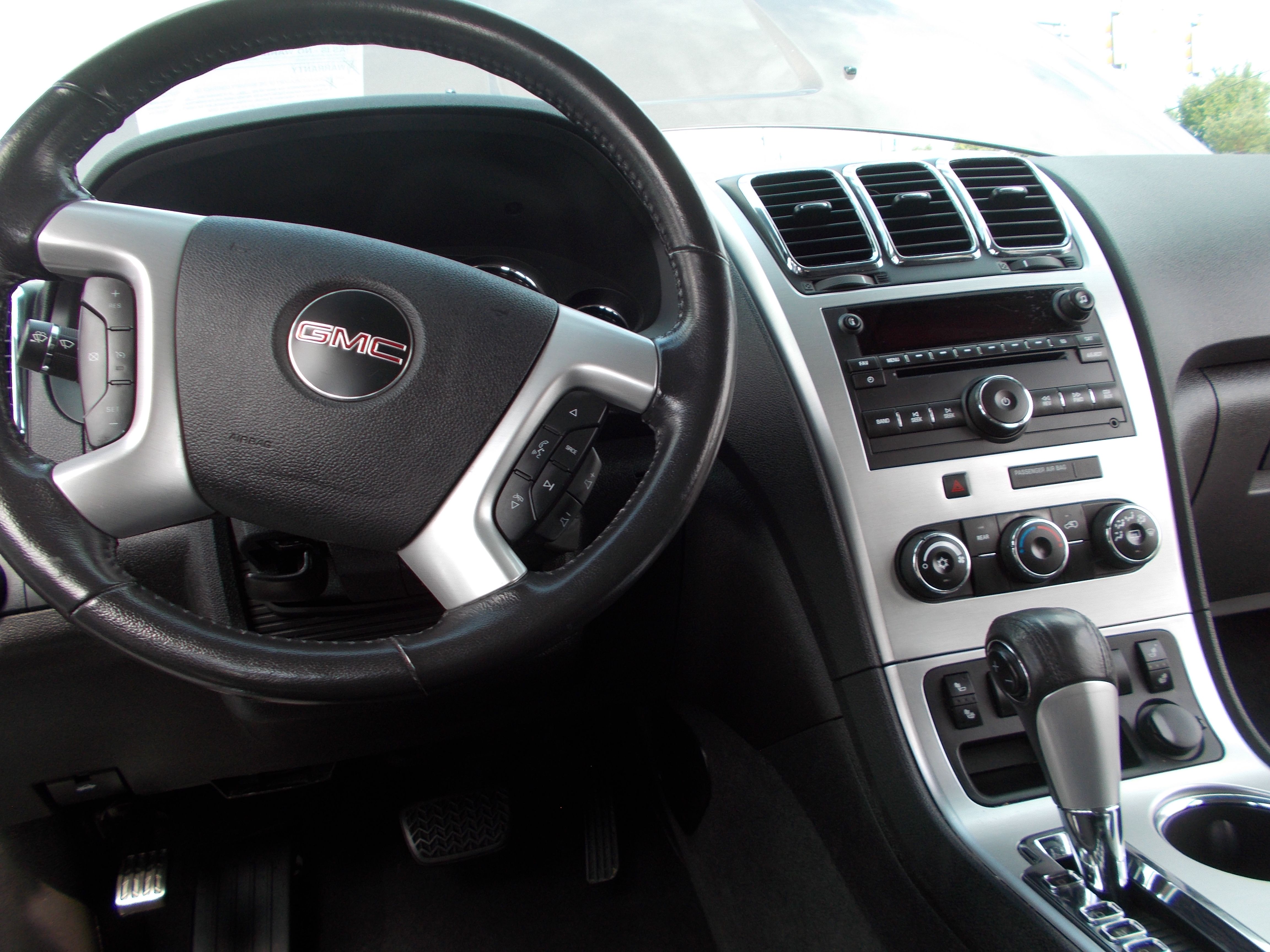Used 2012 GMC Acadia AWD SLE image 14