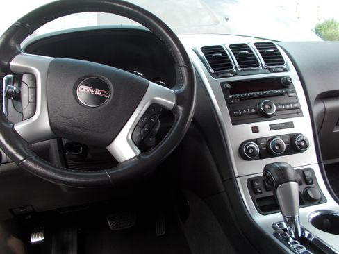 Used 2012 GMC Acadia AWD SLE image 14