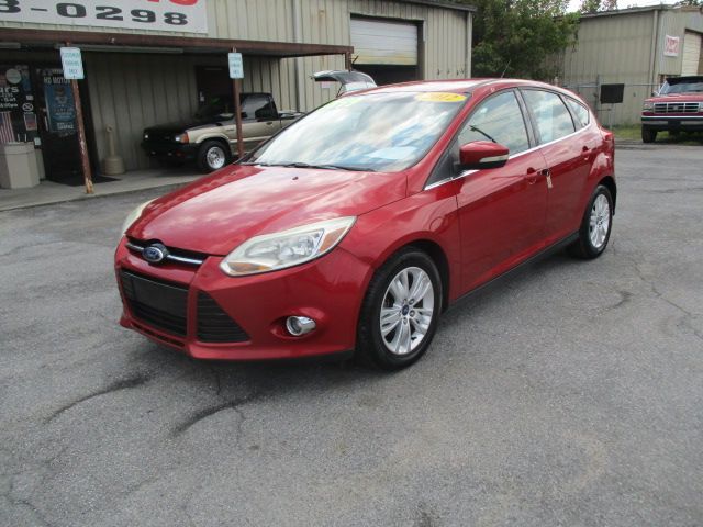 Used 2012 Ford Focus SEL Hatchback FWD image 2
