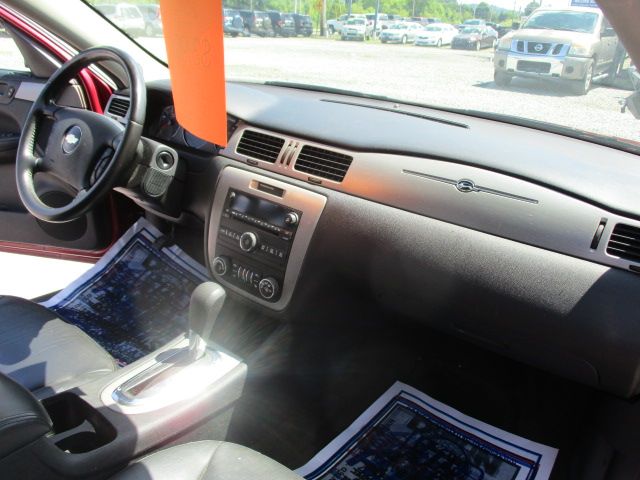 Used 2007 Chevrolet Impala LTZ FWD image 24