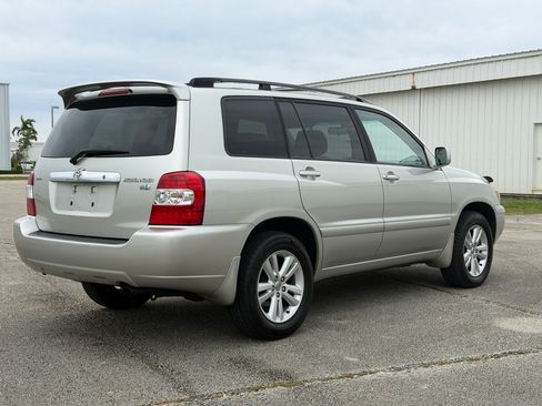 Used 2006 Toyota Highlander Sport image 3