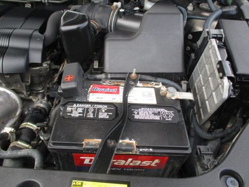 Used 2011 Toyota RAV4 image 57