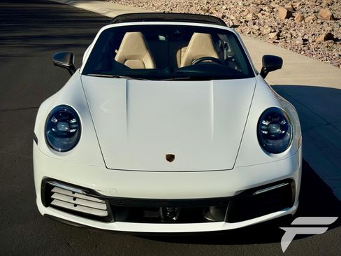 Used 2021 Porsche 911 Targa 4S image 6