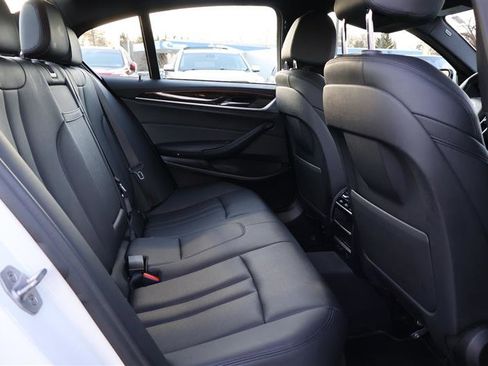Used 2018 BMW 530i xDrive image 15