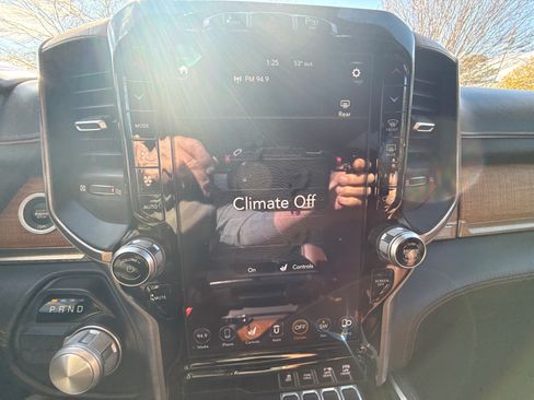 Used 2019 RAM 1500 Longhorn image 9