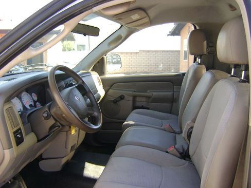 Used 2005 Dodge Ram 2500 Truck image 9