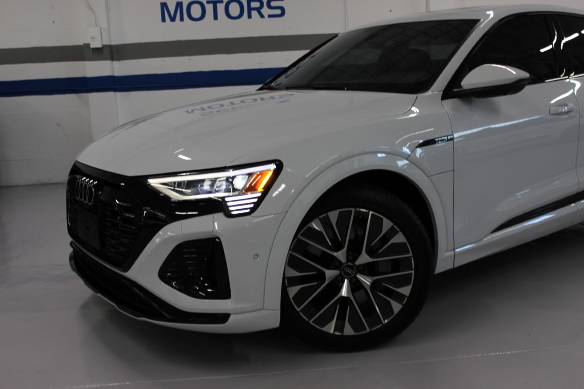 Used 2024 Audi Q8 e-tron Premium Plus Sportback AWD/4WD image 5