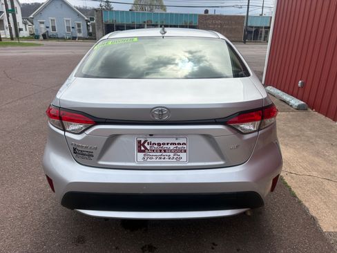 Used 2020 Toyota Corolla LE image 5