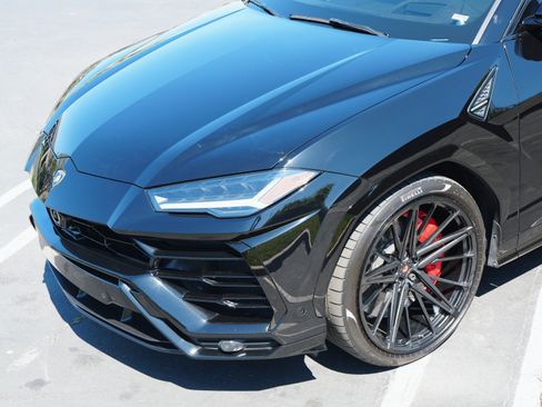 Used 2020 Lamborghini Urus image 6