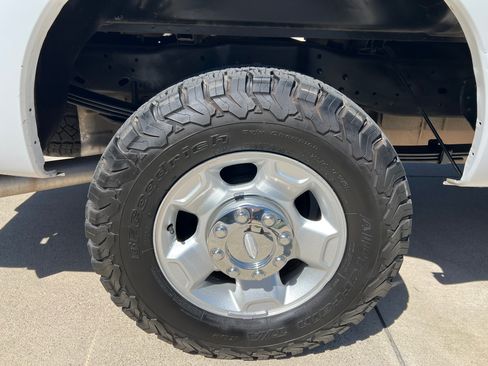 Used 2011 Ford F250 image 18