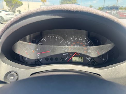Used 2005 Ford Focus ZX3 Hatchback FWD image 22