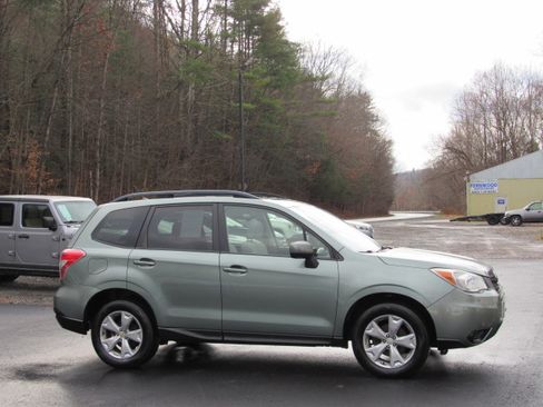 Used 2015 Subaru Forester 2.5i Premium image 13