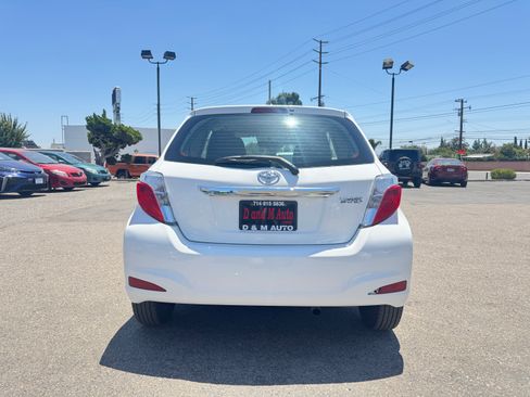 Used 2013 Toyota Yaris 2-Door Hatchback FWD image 7