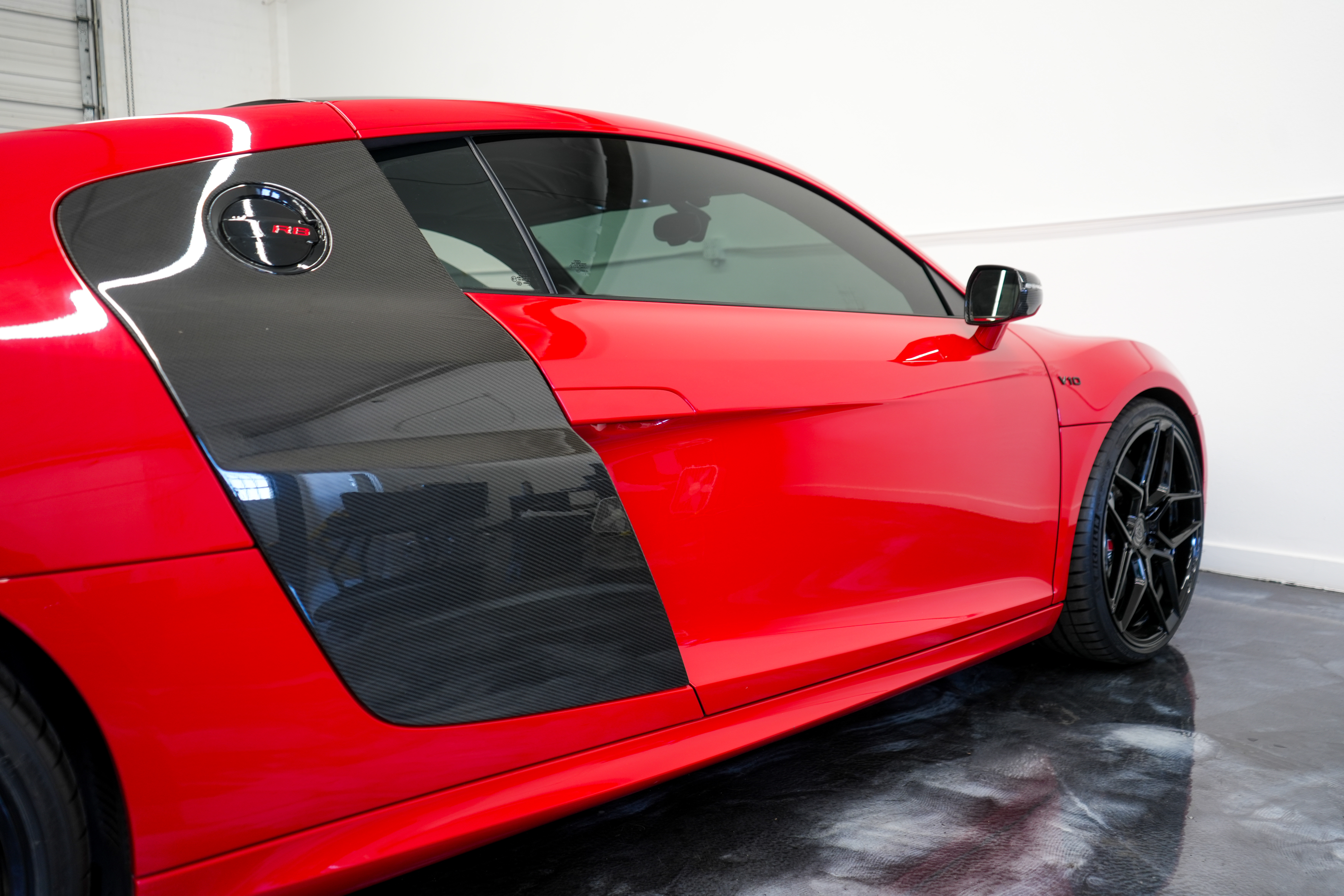 Used 2014 Audi R8 V10 plus Coupe AWD/4WD image 25