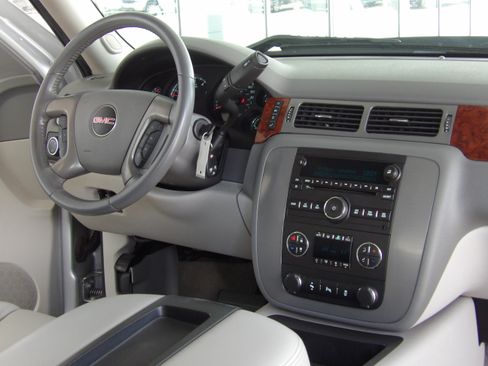 Used 2013 GMC Sierra 2500 SLT image 24