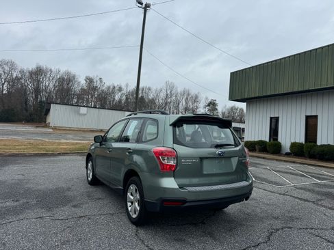 Used 2016 Subaru Forester 2.5i image 6