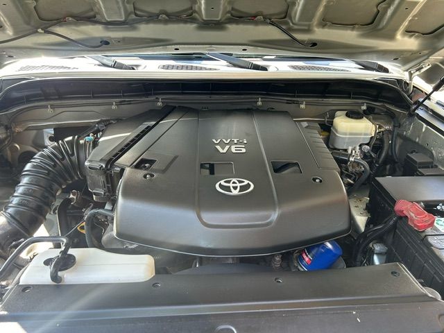 Used 2007 Toyota FJ Cruiser AWD/4WD image 18