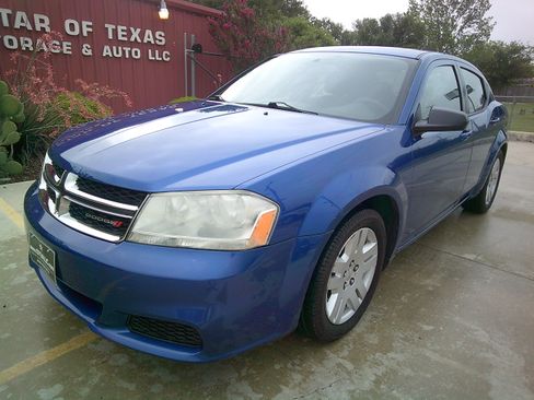Used 2014 Dodge Avenger SE FWD image 26
