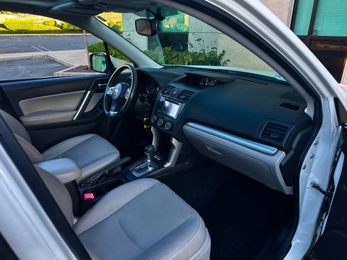 Used 2014 Subaru Forester 2.5i Limited AWD/4WD image 18