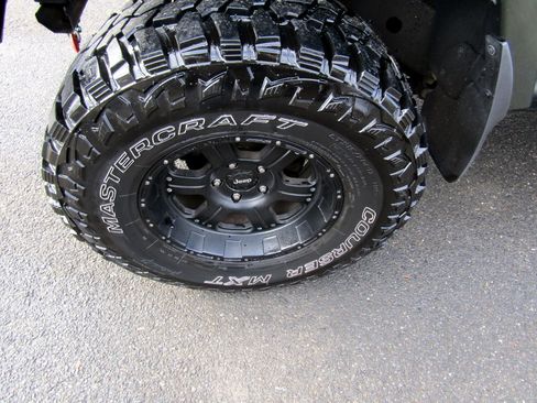 Used 2008 Jeep Wrangler Sahara image 11