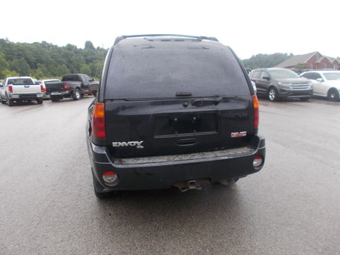 Used 2005 GMC Envoy XL 4WD image 3