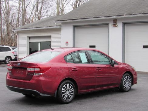 Used 2020 Subaru Impreza 2.0i Premium image 11