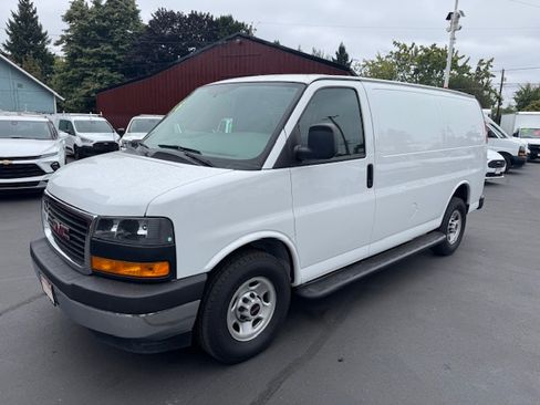 Used 2018 GMC Savana 2500 image 5