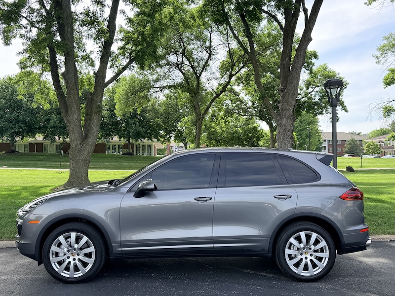 Used 2016 Porsche Cayenne S AWD/4WD image 6