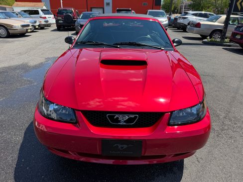 Used 2001 Ford Mustang GT Convertible RWD image 30