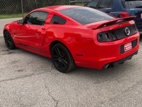 Used 2014 Ford Mustang GT Coupe RWD image 2