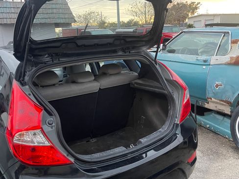 Used 2016 Hyundai Accent SE image 12