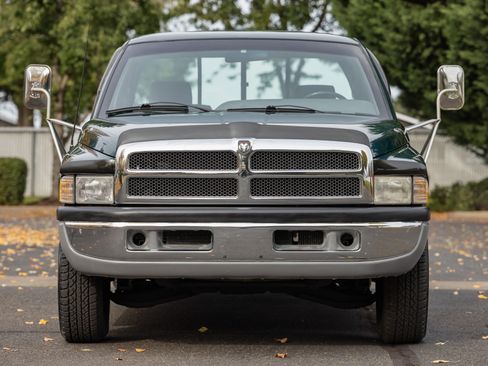 Used 1996 Dodge Ram 2500 Truck SLT image 2