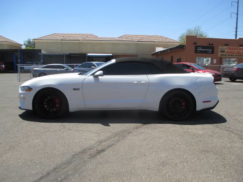 Used 2019 Ford Mustang GT Convertible RWD image 2