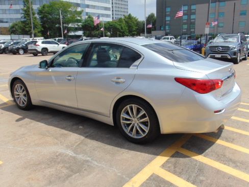 Used 2017 INFINITI Q50 2.0t image 6