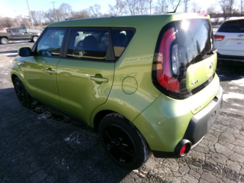 Used 2015 Kia Soul image 3