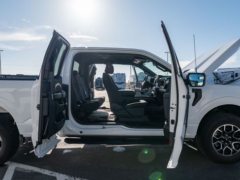 Used 2023 Ford F150 XL image 42