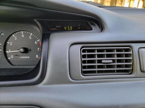 Used 2000 Toyota Camry CE FWD image 19