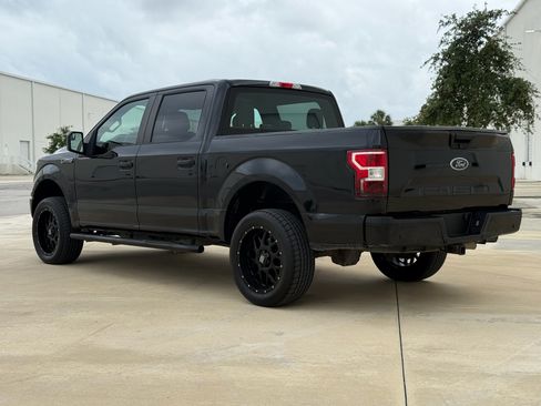 Used 2018 Ford F150 STX image 3